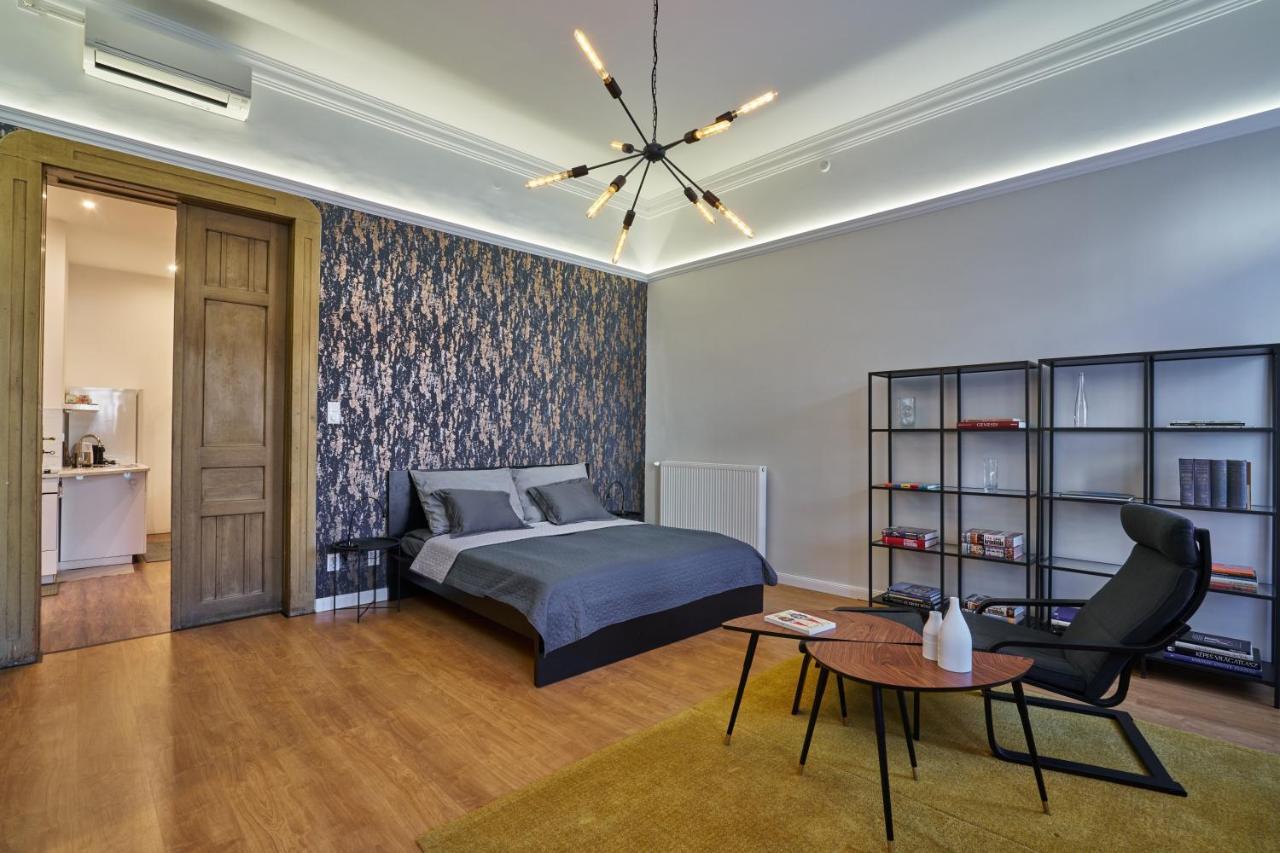 Nanirol Apartment At Gellert Bath Budapest Exterior photo