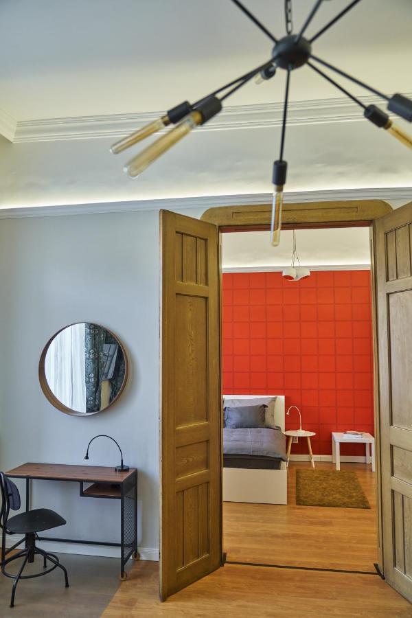 Nanirol Apartment At Gellert Bath Budapest Exterior photo