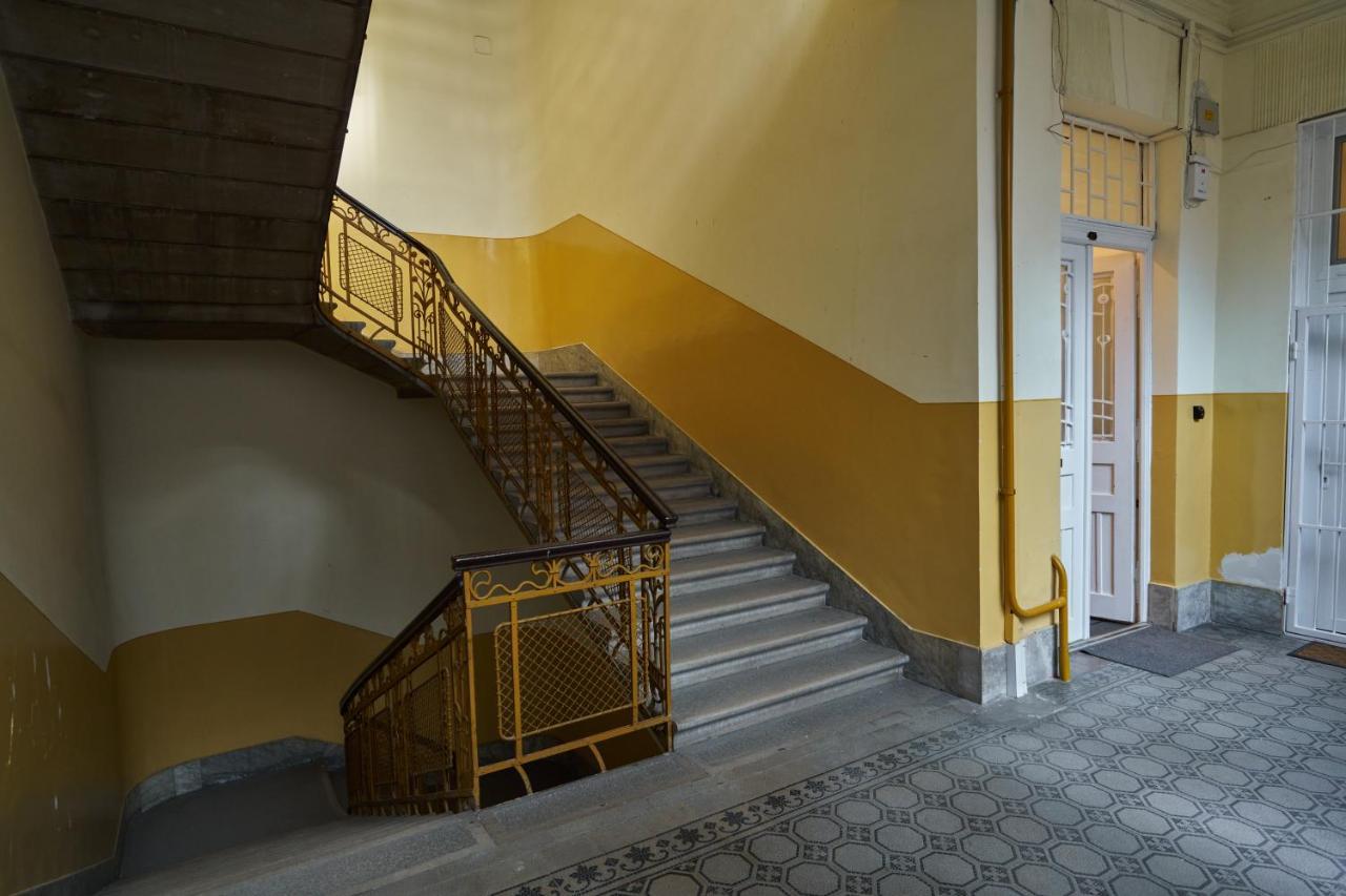 Nanirol Apartment At Gellert Bath Budapest Exterior photo